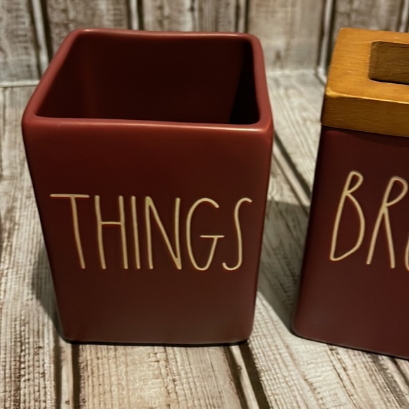 Rae Dunn bathroom collection - Picture 4 of 6